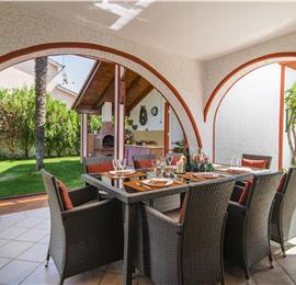 4 Bedroom Villa with Pool and Annex near Porec, Sleeps 8